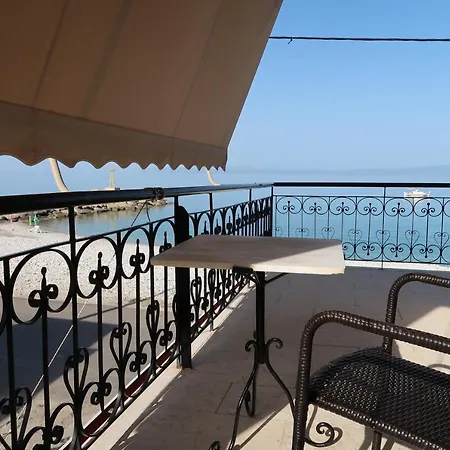 Akrogiali Beach Apartments *