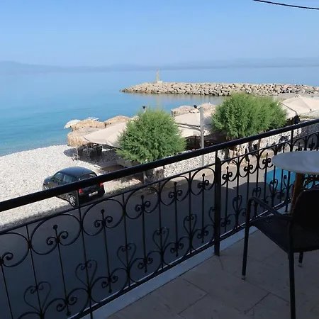 Akrogiali Beach Apartments * Ακρογιάλι