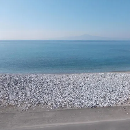 Akrogiali Beach Apartments * Ακρογιάλι