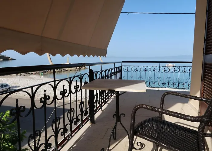 Akrogiali Beach Apartments *